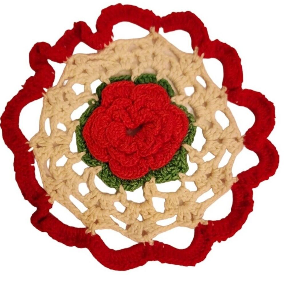 VTG CROCHET HANDMADE DOILY RED GREEN CHRISTMAS FLOWER ROSE GRANDMACORE